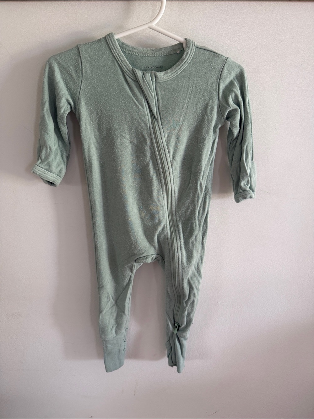 Dreamland baby sage bamboo pajama 3-6m